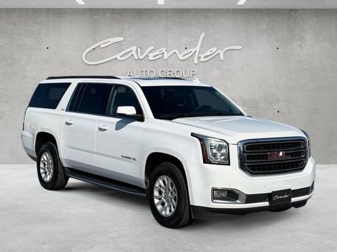 Used 2020 GMC Yukon XL SLT image 2