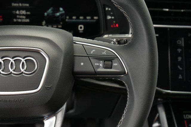 Used 2025 Audi Q7 2.0T Premium Plus w/ Premium Plus Package AWD/4WD image 27