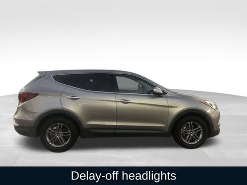 Used 2017 Hyundai Santa Fe Sport image 7