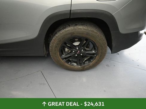 Used 2023 GMC Terrain AT4 image 19