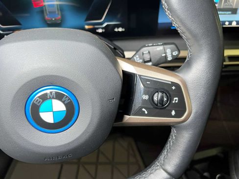 Used 2024 BMW iX xDrive50 w/ Sport Package AWD/4WD image 31