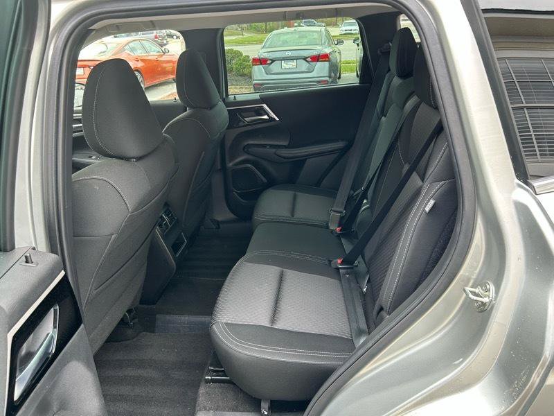 Used 2023 Mitsubishi Outlander ES FWD image 27