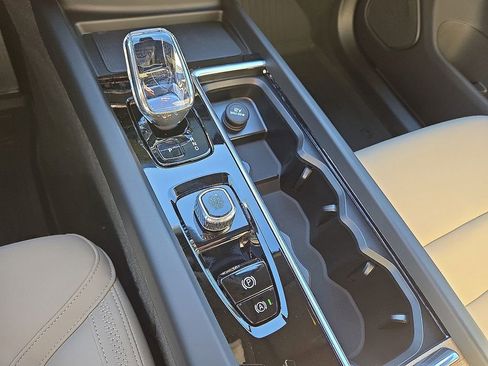New 2026 Volvo XC60 B5 Plus w/ Protection Package Premier image 29