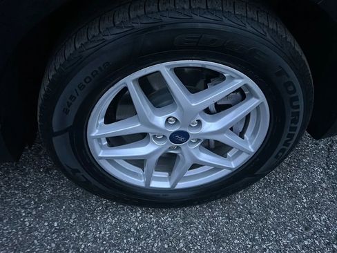 Used 2021 Ford Edge SEL w/ Cargo Accessory Package FWD image 18