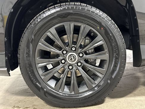 Used 2023 Lexus GX 460 Luxury w/ Sport Design Package AWD/4WD image 29