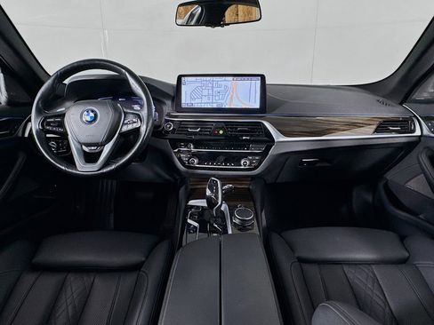 Used 2023 BMW 530e RWD image 29