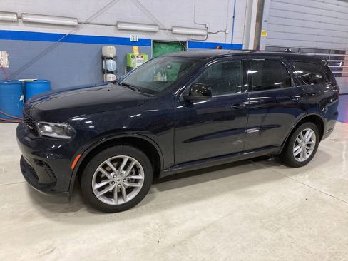 Used 2025 Dodge Durango GT image 4
