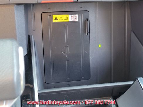 Certified 2024 Toyota Sequoia Platinum AWD/4WD image 26