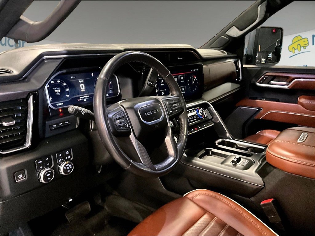 Used 2024 GMC Sierra 2500 Denali Ultimate AWD/4WD image 8