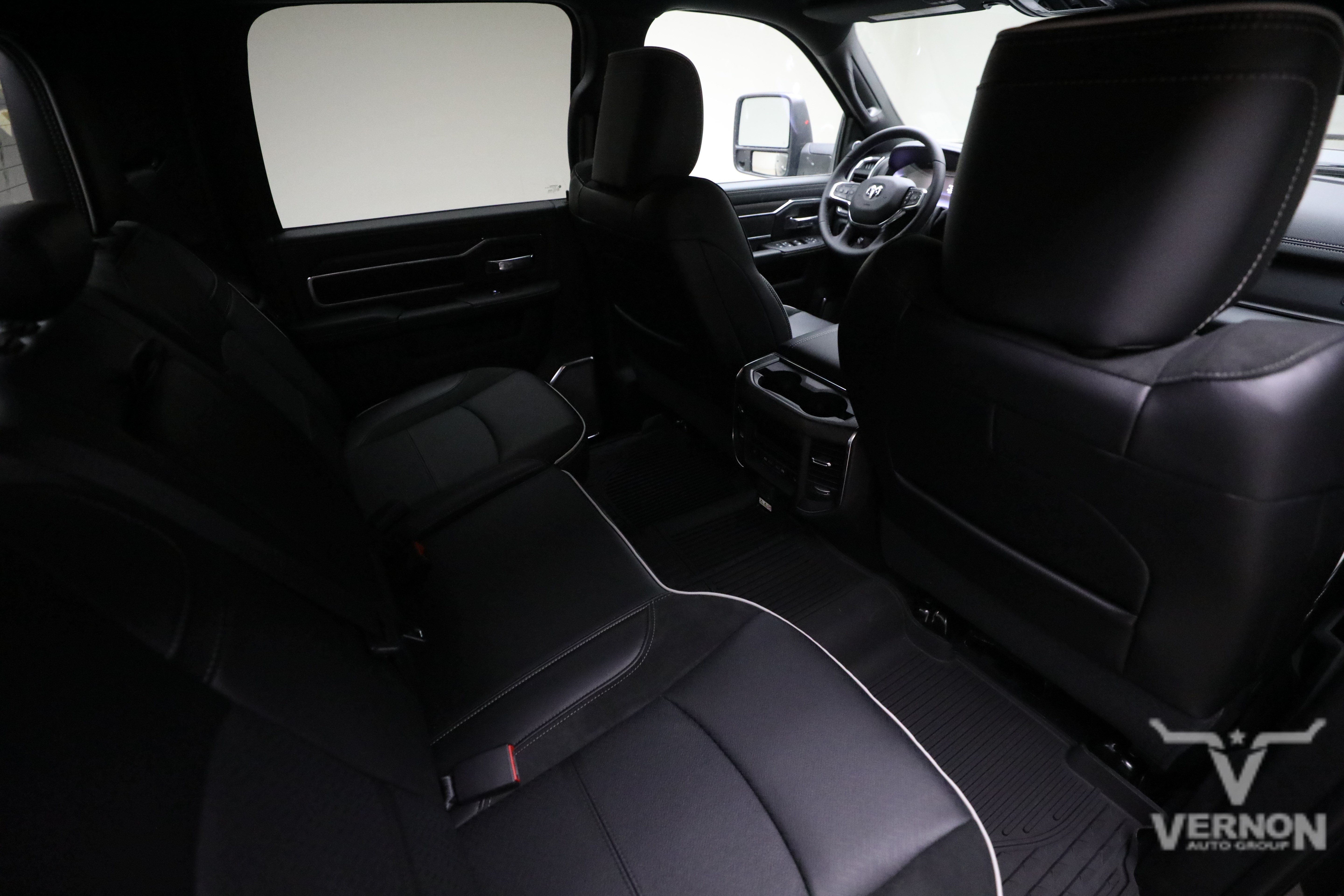New 2027 RAM 3500 Laramie AWD/4WD image 12