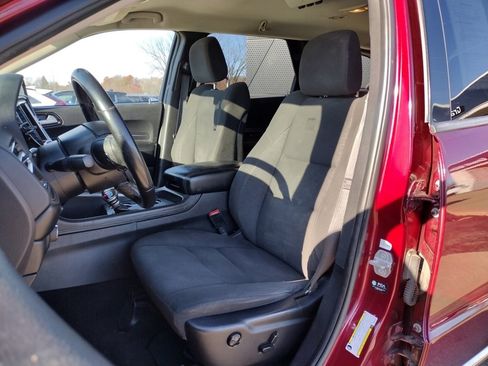 Used 2021 Dodge Durango SXT image 2