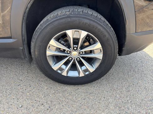 Used 2025 Chevrolet Equinox LT FWD image 26
