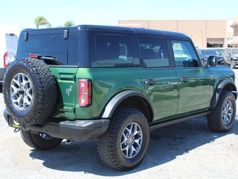 Used 2025 Ford Bronco Badlands AWD/4WD image 4