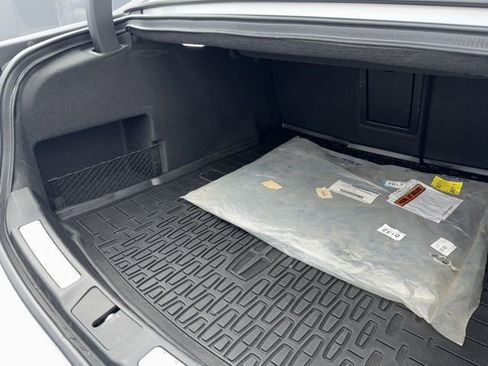 Used 2020 Lincoln Continental Black Label w/ Rear Seat Amenities Package image 40