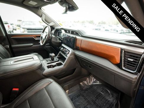 Used 2022 GMC Sierra 1500 Denali w/ Denali Reserve Package AWD/4WD image 23