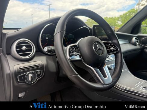 Certified 2022 Mercedes-Benz GLC 300 4MATIC image 17