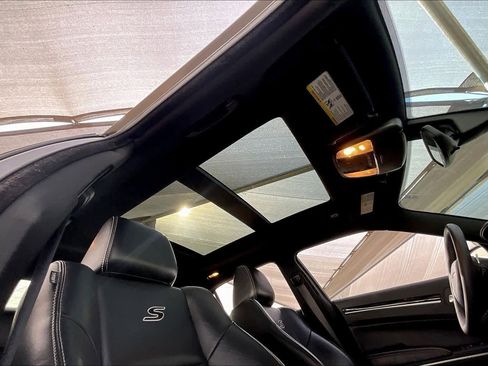 Used 2023 Chrysler 300 S image 14