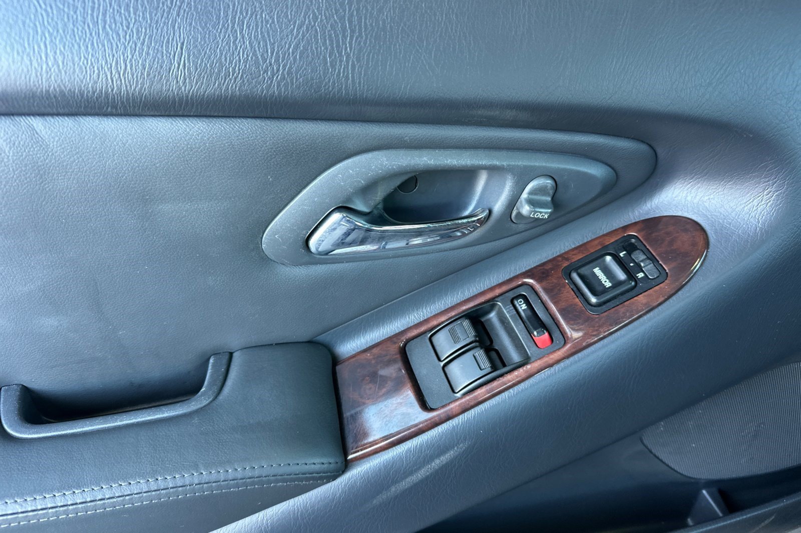 Used 2000 Honda Accord EX image 12