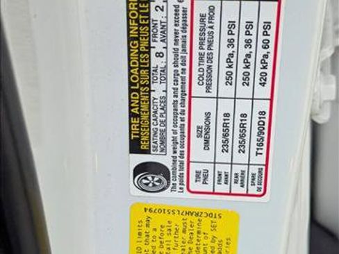 Used 2020 Toyota Highlander L image 14