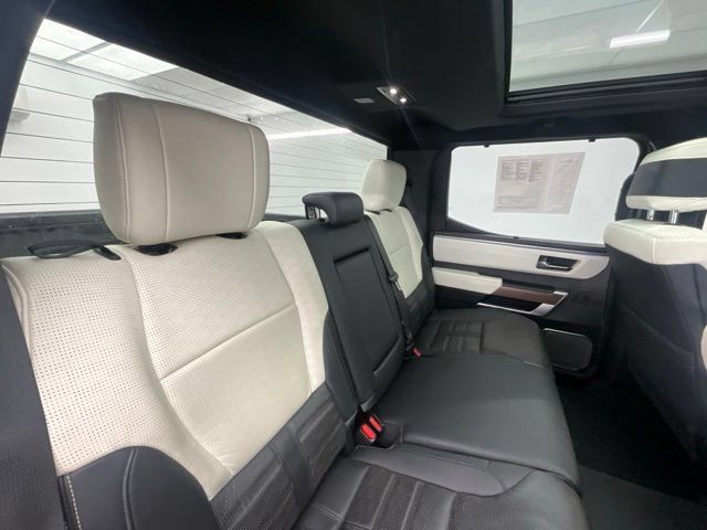 Used 2023 Toyota Tundra Capstone AWD/4WD image 18