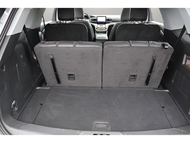 Used 2024 Ford Explorer XLT w/ Equipment Group 202A AWD/4WD image 14