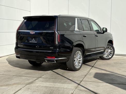 Certified 2024 Cadillac Escalade Premium Luxury image 7