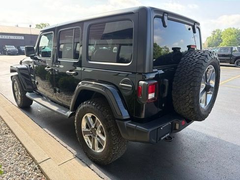 Used 2020 Jeep Wrangler Unlimited Sahara AWD/4WD image 12