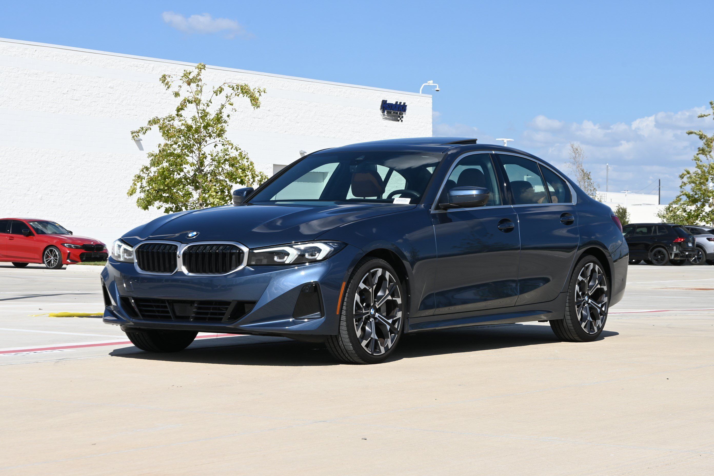 Certified 2025 BMW 330i Sedan RWD image 5