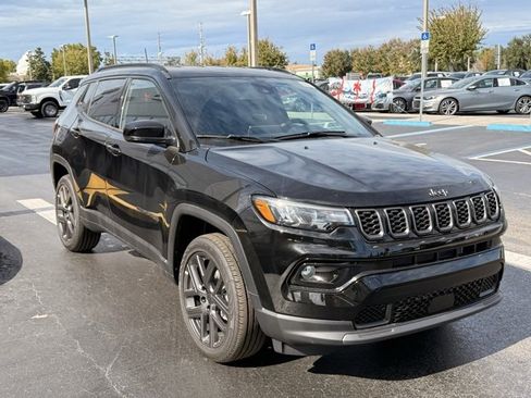New 2026 Jeep Compass Limited image 3