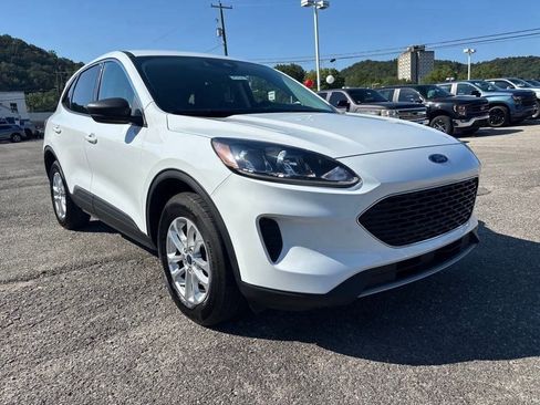 Used 2022 Ford Escape SE w/ Convenience Package image 9