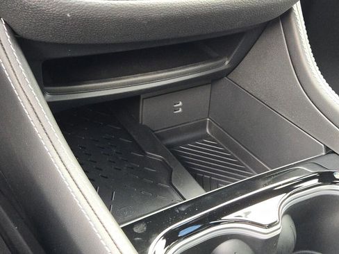 New 2026 Chrysler Pacifica Limited w/ S Appearance Package image 28