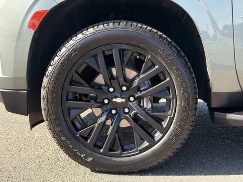Used 2024 Chevrolet Tahoe LT w/ Luxury Package AWD/4WD image 30