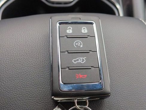 New 2026 Jeep Grand Cherokee Altitude RWD image 32