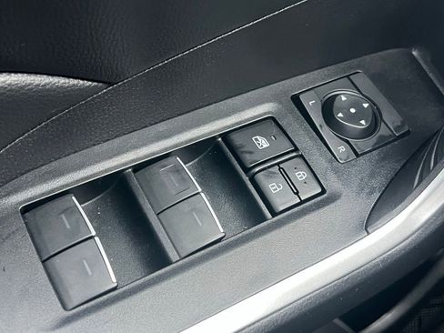 Used 2023 Toyota RAV4 XLE w/ Convenience Package image 32