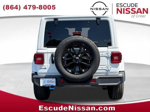 Used 2024 Jeep Wrangler Unlimited Sahara AWD/4WD image 4