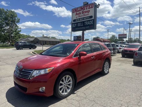 Used 2011 Toyota Venza image 1