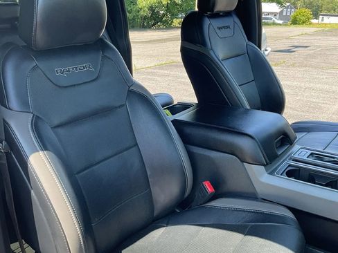 Used 2018 Ford F150 Raptor w/ Equipment Group 802A Luxury AWD/4WD image 50