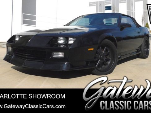 Used 1992 Chevrolet Camaro RS image 1