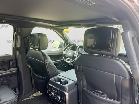 Used 2022 Ford Expedition Max Platinum AWD/4WD image 17