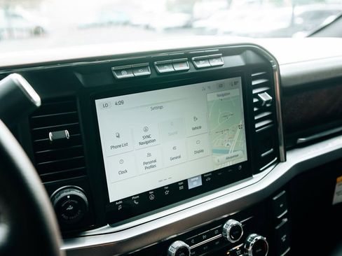 Used 2024 Ford F250 King Ranch w/ Chrome Package image 38