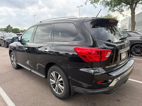 Used 2017 Nissan Pathfinder S AWD/4WD image 5
