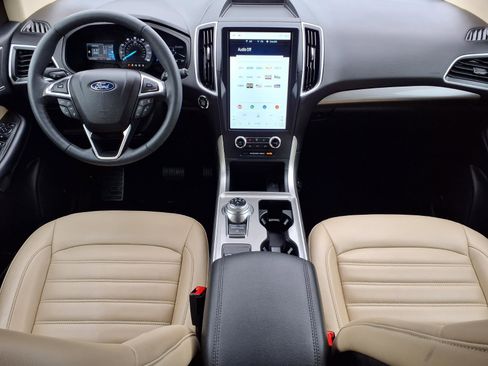 Used 2023 Ford Edge SEL w/ Convenience Package AWD/4WD image 9