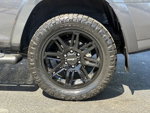 Used 2022 Toyota 4Runner SR5 image 9