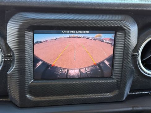 Used 2019 Jeep Wrangler Unlimited Sahara w/ Dual Top Group image 27