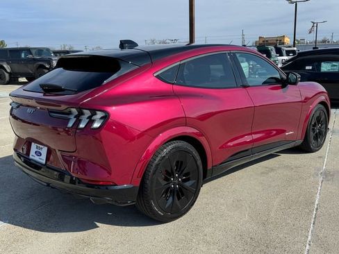 Used 2025 Ford Mustang Mach-E GT image 8