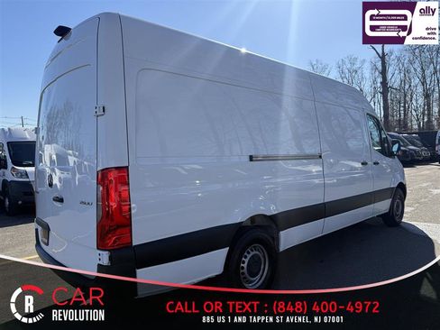 Used 2023 Mercedes-Benz Sprinter 2500 image 7