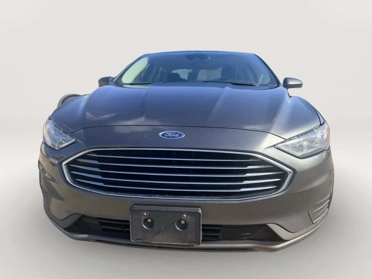 Used 2020 Ford Fusion SE FWD image 3
