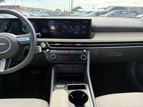 Used 2025 Hyundai Sonata SEL FWD image 14