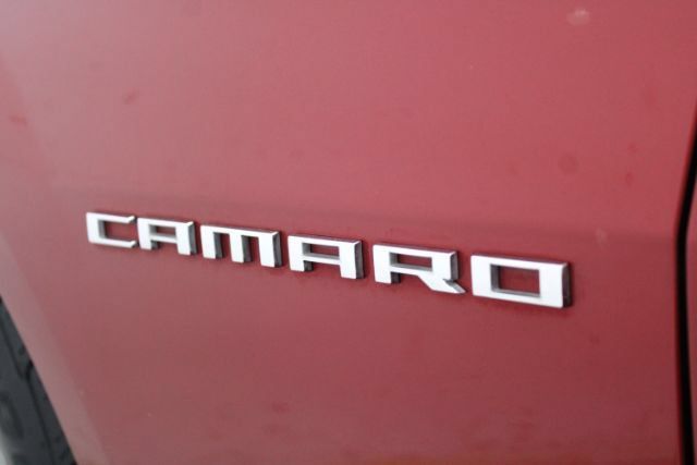 Used 2015 Chevrolet Camaro LT RWD image 11