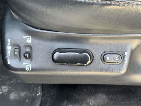 Used 2002 Lincoln Blackwood image 17